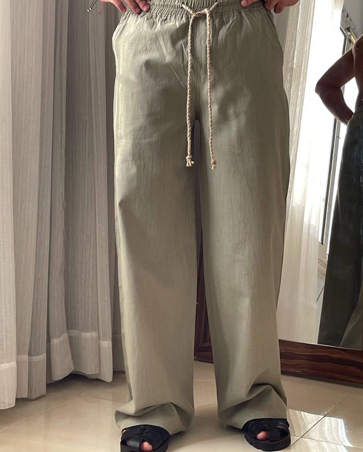 Luxurious off-white linen pants